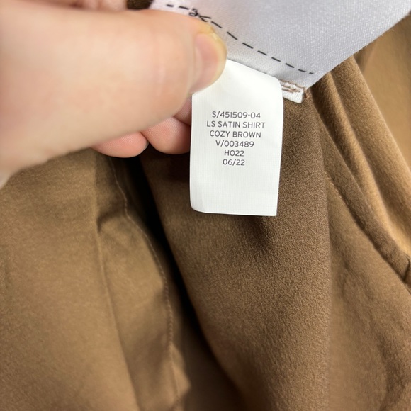 Womens Gap Button Down Blouse Brown Satin Size XS - Picture 5 of 9
